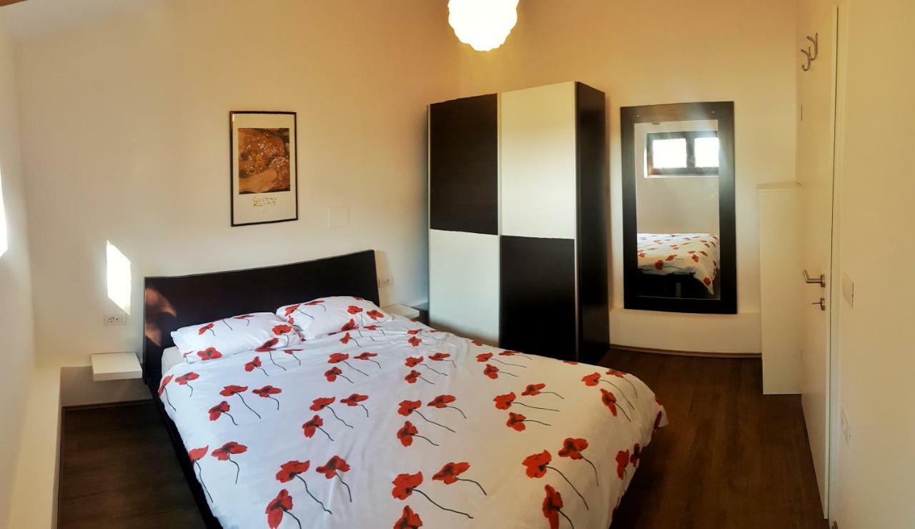 Sossa Apartments Umag Eksteriør bilde